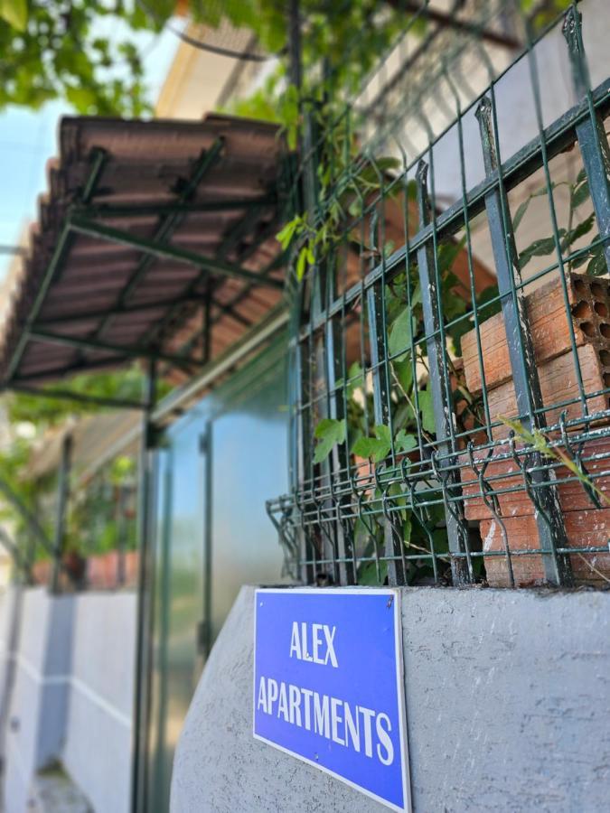 Alex Apartments Sarandë Esterno foto