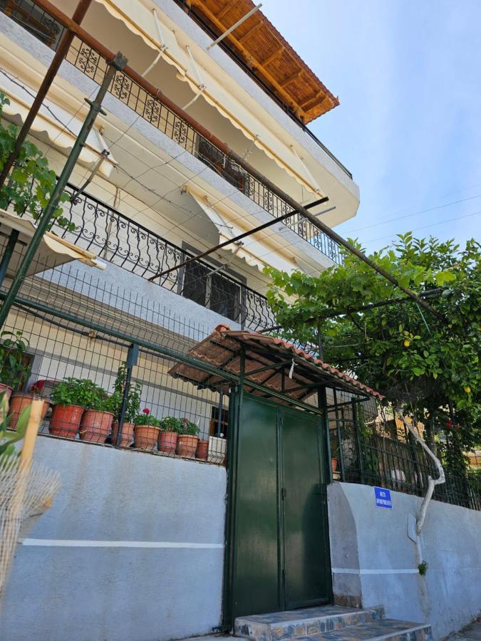 Alex Apartments Sarandë Esterno foto